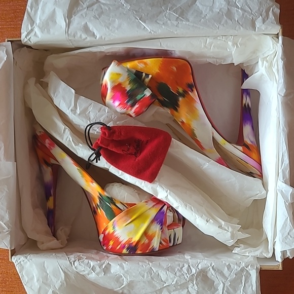 CHRISTIAN LOUBOUTIN Sandals - Picture 15 of 16